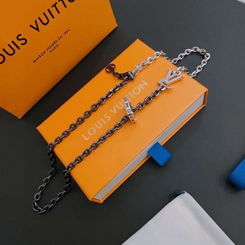 Louis Vuitton Necklaces